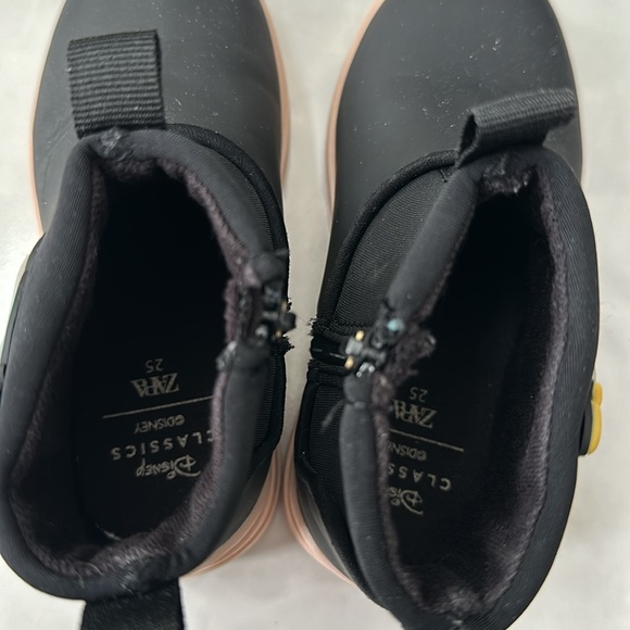 Zara Disney Dumbo Boots - Picture 6 of 7